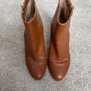 Caramel Michael Kors booties